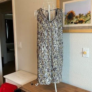 Vince Camuto mutual-colored sequined shift dress. Size 10 (fits like an 8). NWT
